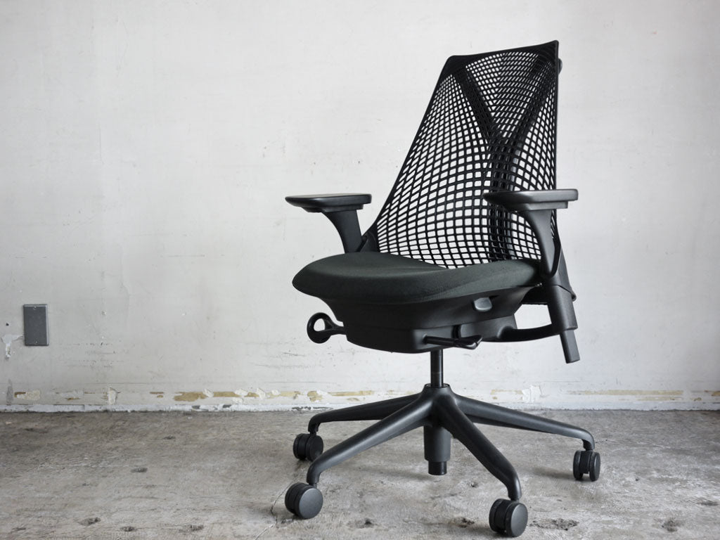 ハーマンミラー Herman Miller セイルチェア SAYL Chair フルアジャスダブルアーム ブラック デスクチェア イヴ・ベアール デザイン 中古品 買い取りしました。