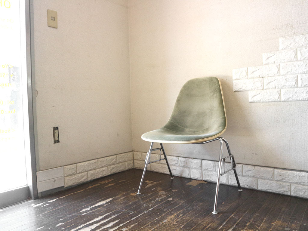 ハーマンミラー Herman Miller サイドシェルチェア 3rd ビンテージ ベロア スタッキングベース C&Rイームズ ミッドセンチュリー 中古品  買い取りしました。