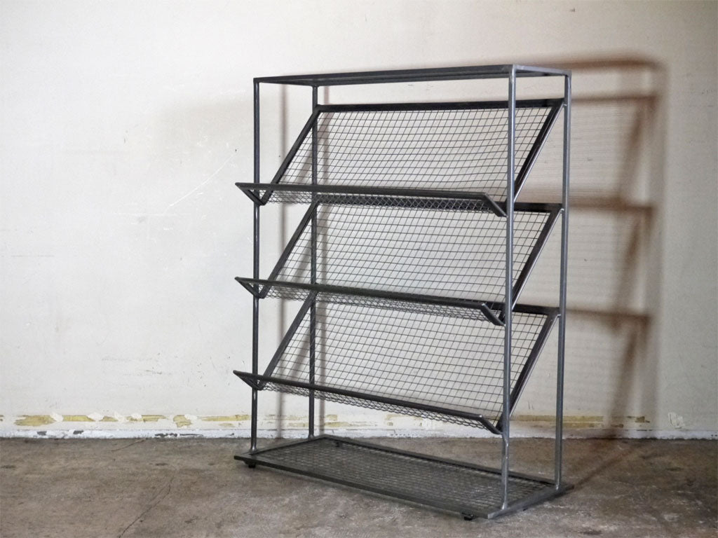 ライフファニチャー LIFE FURNITURE アイアン ディスプレイ マガジンラック IRON DISPLAY MAGAZINE RACK  中古品 買い取りしました。