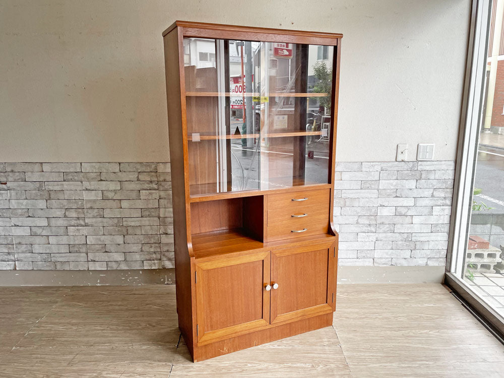 ジャパンビンテージ Japan Vintage チーク材 カップボード 食器棚 ガラス引戸 H170cm 北欧スタイル 中古品 買い取りしました。