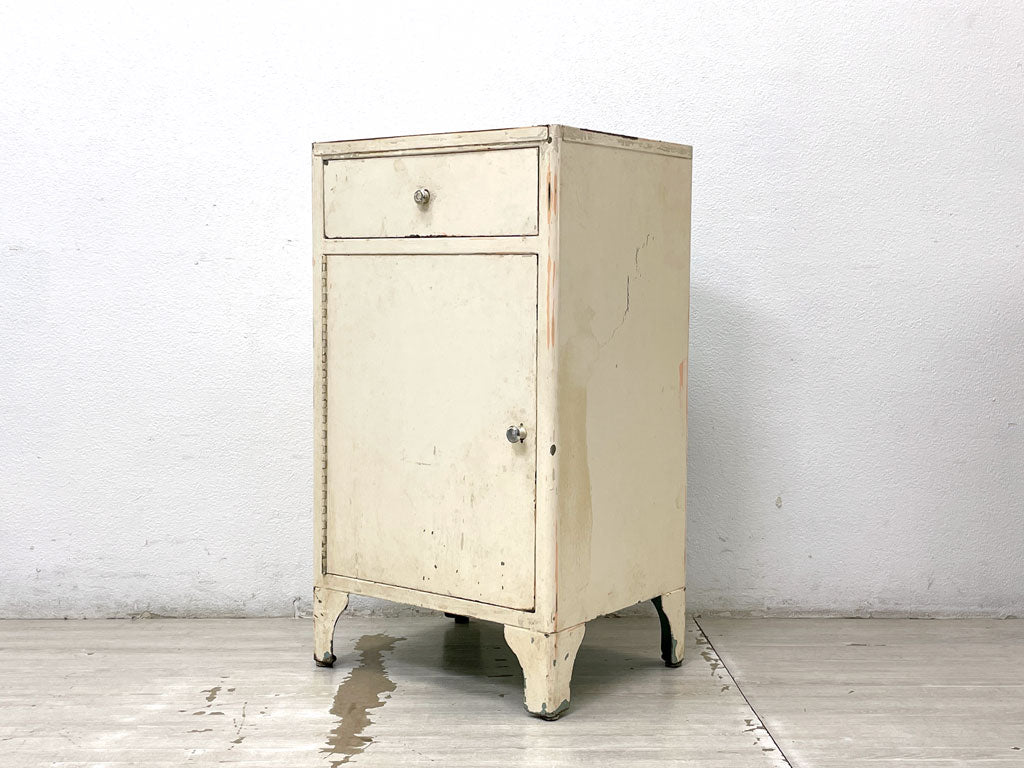 ヨーロピアンビンテージ European Vintage ペインテッド スチールキャビネット アイボリー シャビーシック 工業系 中古品 買い取りしました。