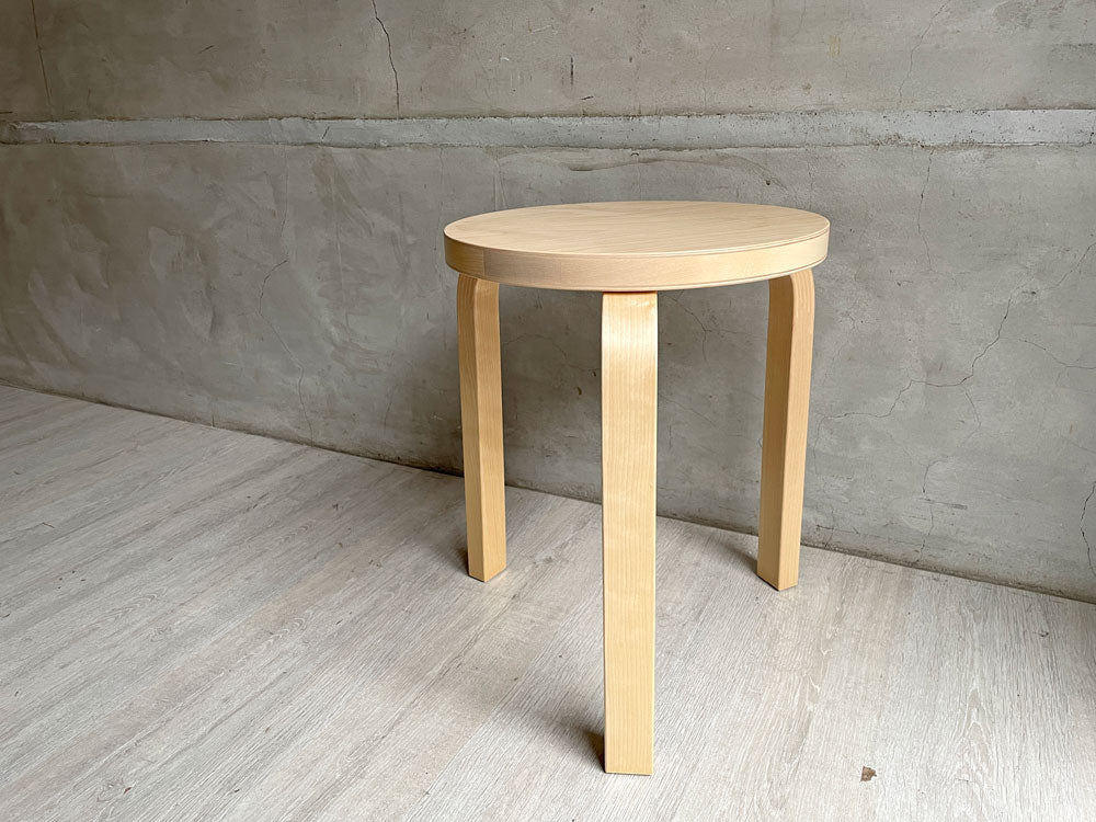 アルテック Artek スツール60 Stool60 3本脚 アルヴァ・アアルト バーチ材 フィンランド 北欧家具 ナチュラル 中古品 買い取りしました。