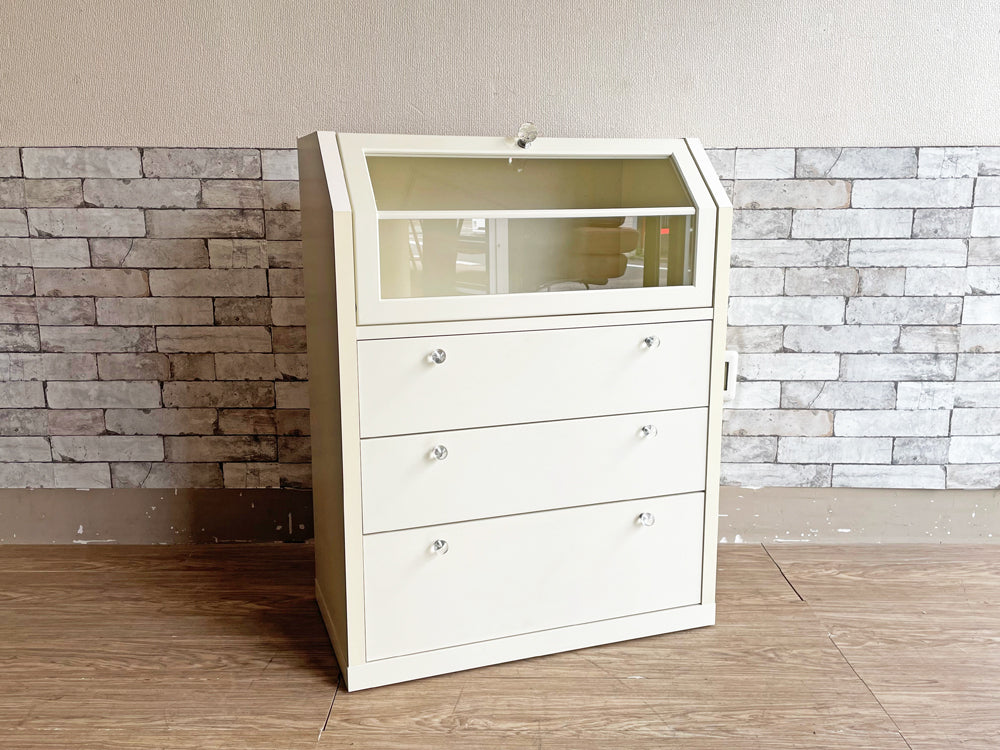 ビーカンパニー B-COMPANY 3D チェスト キャビネット ガラスケース コレクションケース ホワイト 中古品  買い取りしました。