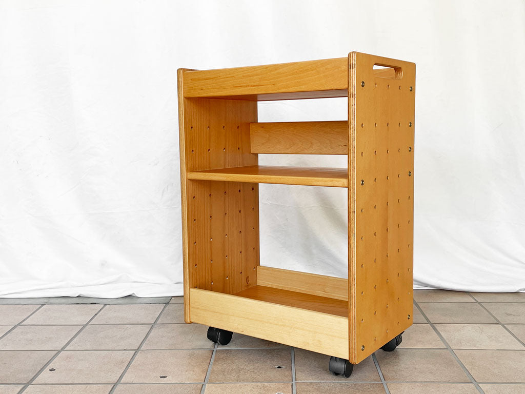 フォルミオ Formio KF-22 サイドワゴン ブナ材 阿久津 雄一 デンマーク製 廃番 中古品 買い取りしました。