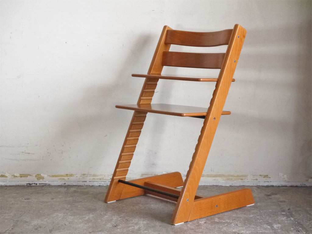 ストッケ STOKKE トリップトラップ TRIPP TRAPP ベビーチェア キッズチェア チェリー S/N3～ ノルウェー 北欧家具 中古品 買い取りしました。