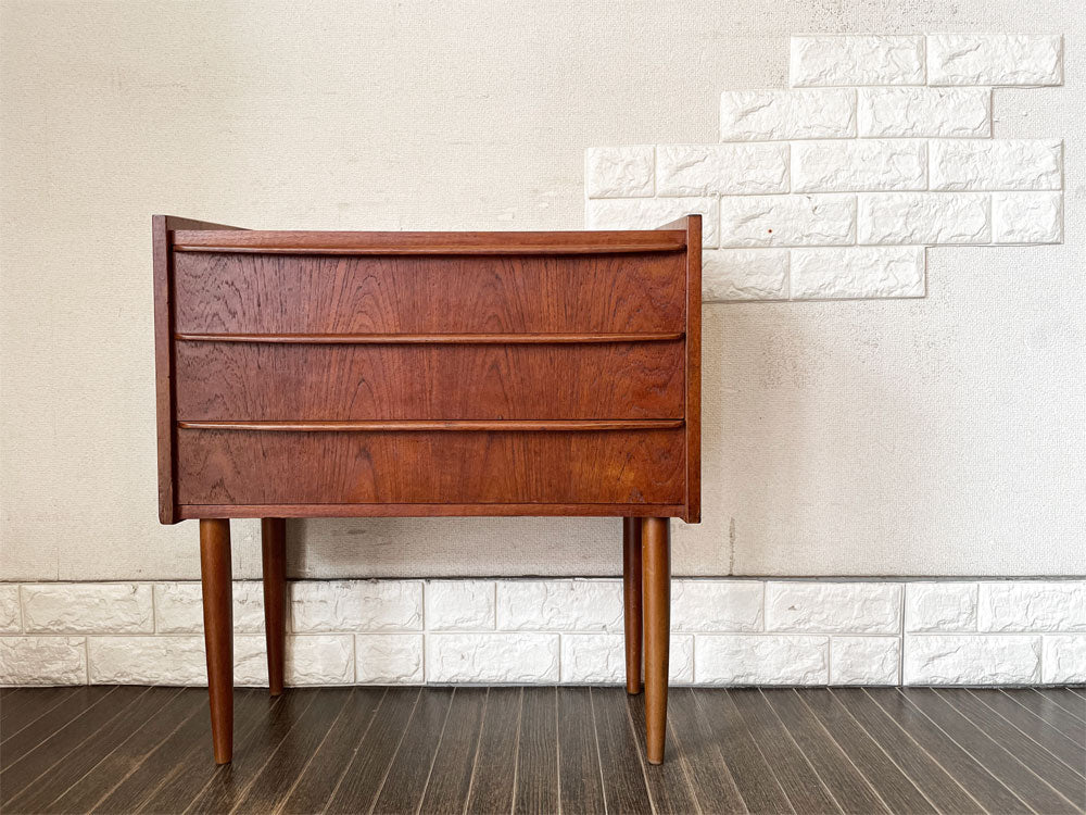 デンマークビンテージ Danish Vintage チーク材 サイドチェスト ナイトテーブル 3ドロワー W62cm 北欧家具  中古品  買い取りしました。