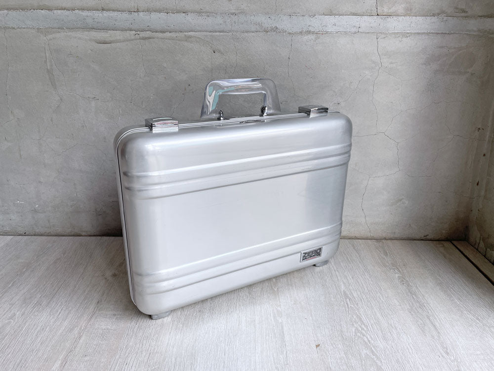 ゼロハリバートン ZERO HALLIBURTON トランク ビジネスバック アタッシュケース クリアハンドル ダイアルロック式 アルミ製 中古品 買い取りしました。