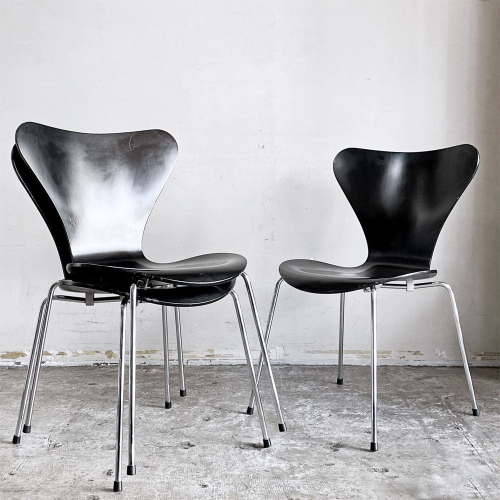 【自由が丘店】フリッツハンセン Fritz Hansen セブンチェア ブラックラッカー アルネ・ヤコブセン スタッキングチェア デンマーク 1997年製 買取させていただきました。