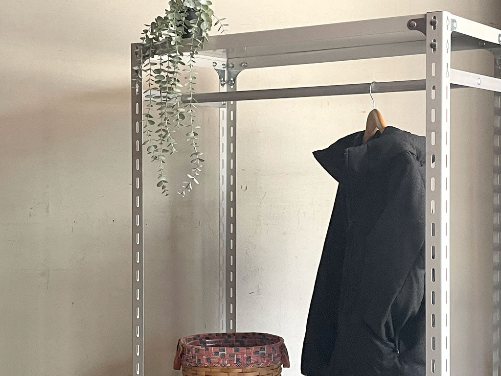 ディーアンドデパートメント D&DEPARTMENT 工業用スチールシェルフ ハンガーラック アイボリー W88.5cm インダストリアルデザイン 買い取りしました。