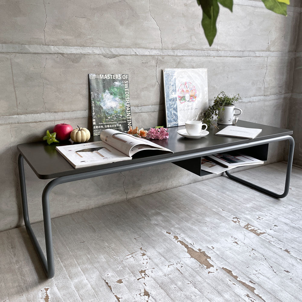 【学芸大学店】無印良品 MUJI × トーネット THONET スチールパイプ ローテーブル Lサイズ ラック付き ダークグレー ドイツ バウハウス 廃番希少買取させていただきました。
