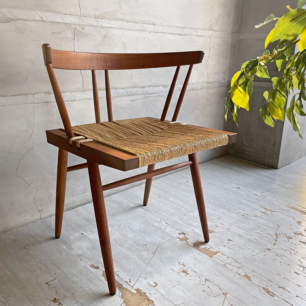 【学芸大学店】桜製作所 グラスシートチェア GRASS SEATED CHAIR アームチェア ウォールナット無垢材 い草 ジョージ・ナカシマ George Nakashima 焼印有り 買取させていただきました。