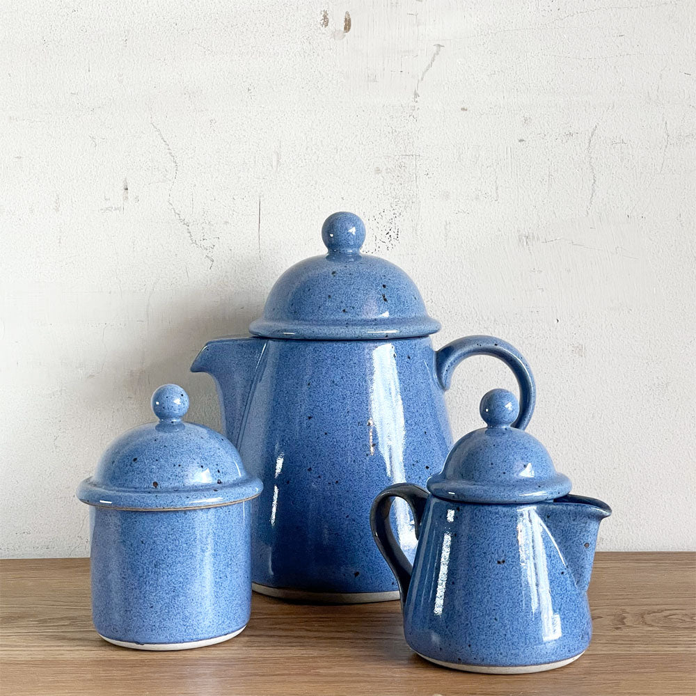 【自由が丘店】ダンスク DANSK ニールストーン neilstone セラミックピッチャー ＆ シュガーポット ＆ ティーポット ブルー ビンテージ 北欧 買取させていただきました。