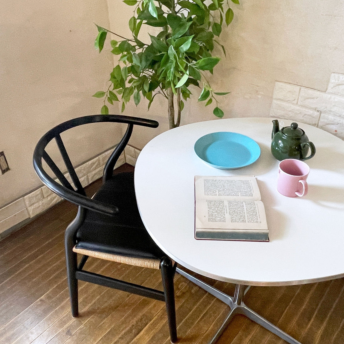 カールハンセン＆サン Carl Hansen & Son CH24 Yチェア ブラックラッカー × ペーパーコード オーク材 レザークッション付属 座面高43cm ハンス・J・ウェグナー 北欧 デンマーク ～ こんなところでまた会うなんて ～