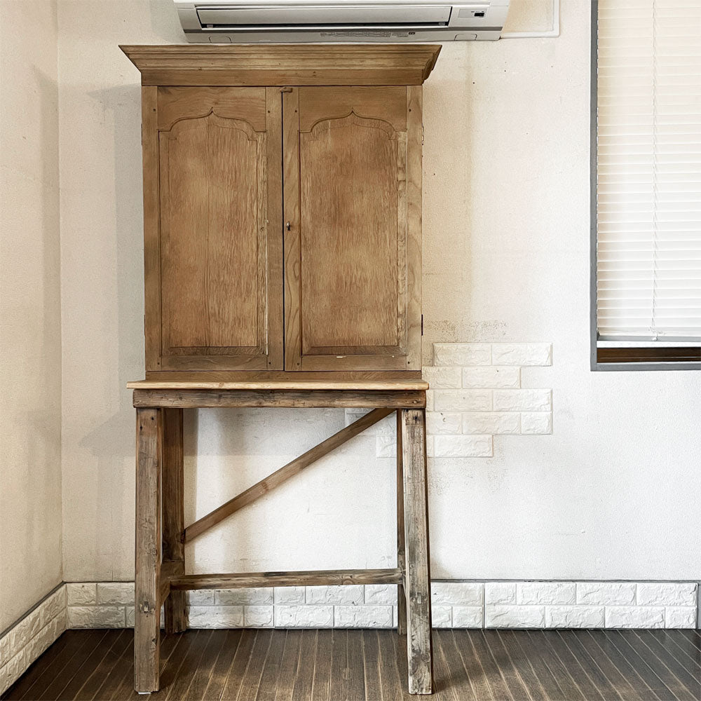 【経堂店】UKビンテージ Vintage オールドパイン 木製キャビネット 収納棚 H186cm カントリースタイル krank marcello購入品 買取させていただきました。