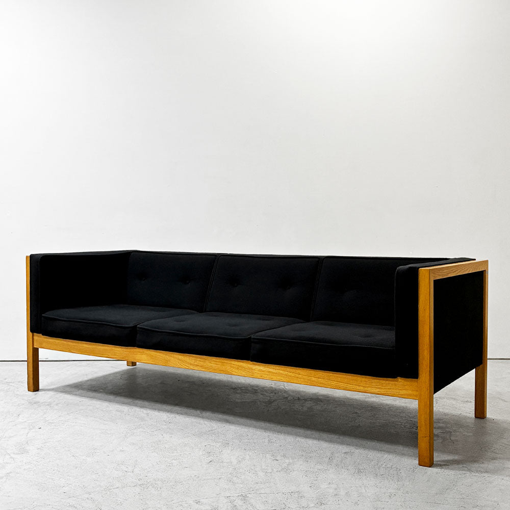 【祖師ヶ谷大蔵店】ハーマンミラー Herman Miller ネルソンキューブソファ ラウンジシーティング 3pソファ ホワイトオーク ファブリック ブラック 買取させていただきました。