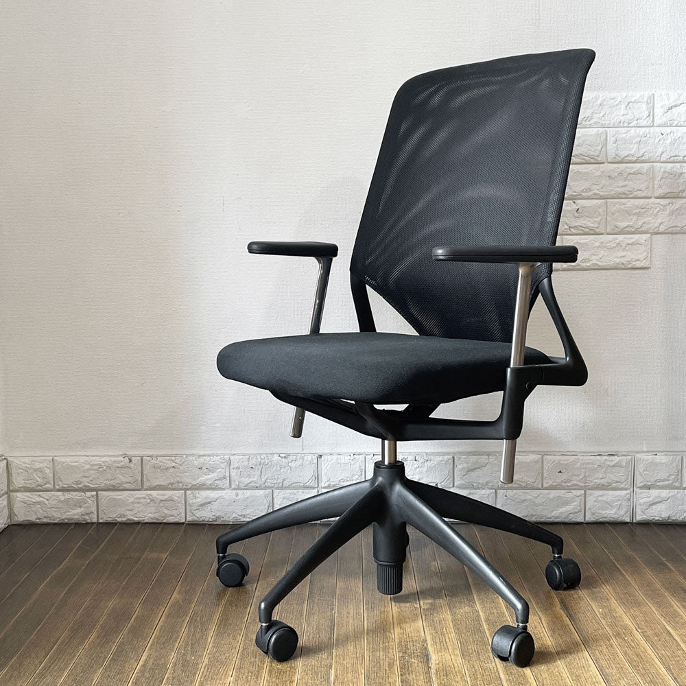 【経堂店】ヴィトラ vitra メダ2チェア MEDAⅡ オフィスチェア デスクチェア 昇降機能 リクライニングロック ブラック アルベルト・メダ 現状品 買取させていただきました。