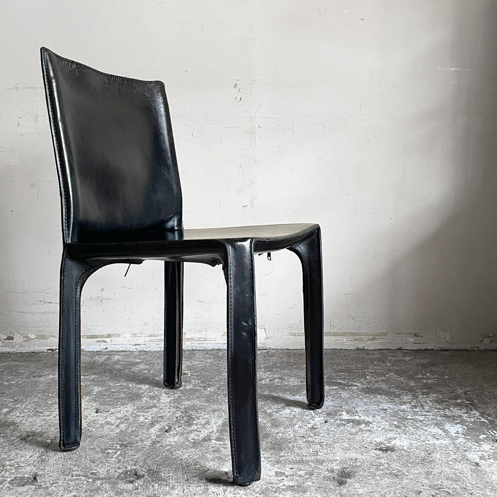 【自由が丘店】カッシーナ Cassina キャブチェア 412 CAB CHAIR アームレス 本革 ブラック マリオ・ベリーニ MoMA イタリアンモダン 買取させていただきました。