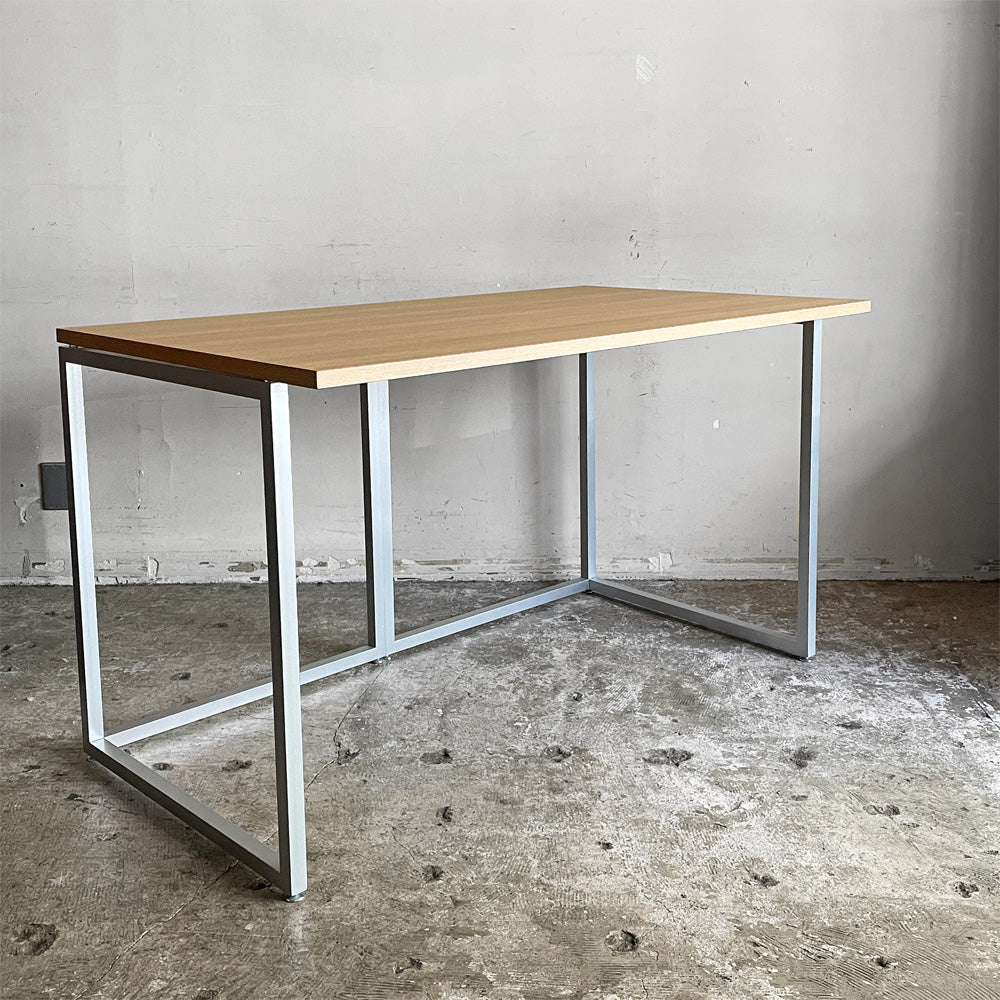 【自由が丘店】ビスレー BISLEY デスクプラン DESK PLAN Lフット ワーキングテーブル デスク オーク メラミン天板 スチール脚 W120cm イギリス 買取させていただきました。