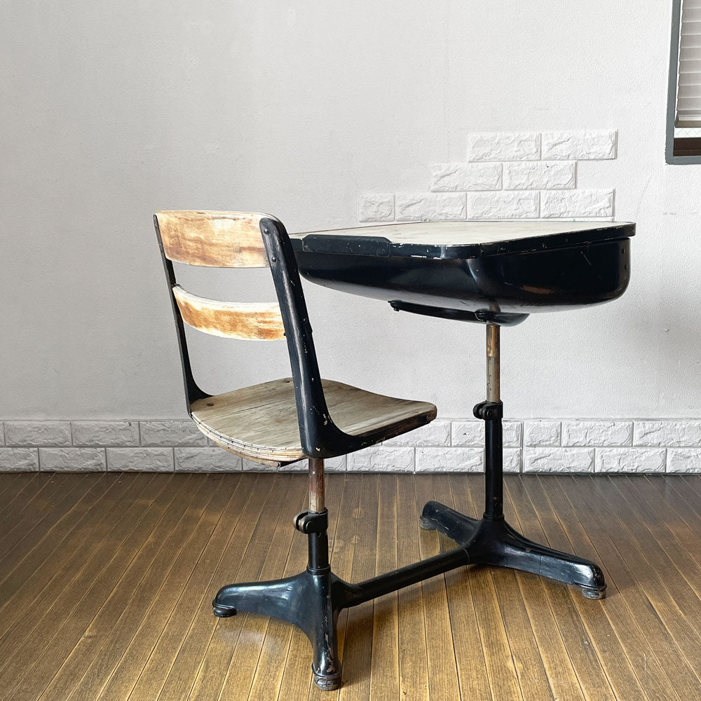 【経堂店】USビンテージ US Vintage スクールデスク＆チェア 一体型 天板・チェア 学校椅子 机 昇降機能付き 店舗什器 買取させていただきました。