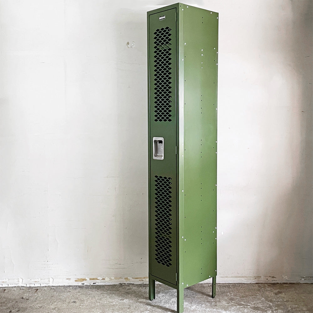 【自由が丘店】WHOLE EQUIPMENT CATALOG ジェネラルスチールロッカー シングル カーキ スチールキャビネット インダストリアル 店舗什器 廃番 買取させていただきました。