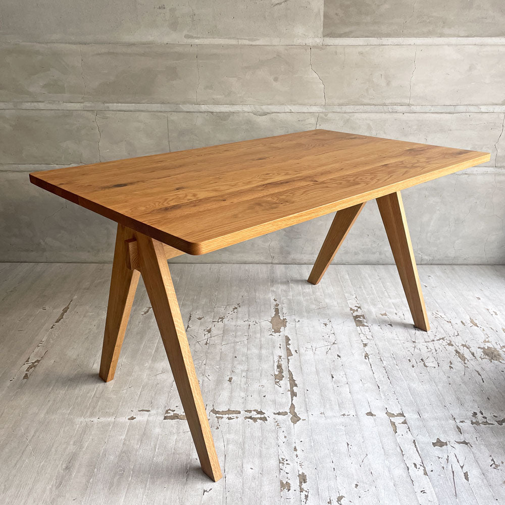 【学芸大学店】アーバンリサーチ URBAN research DOORS LIVING PRODUCTS ダイニングテーブル BOTHY 1350 オーク材 定価：￥88,000-  買取させていただきました。