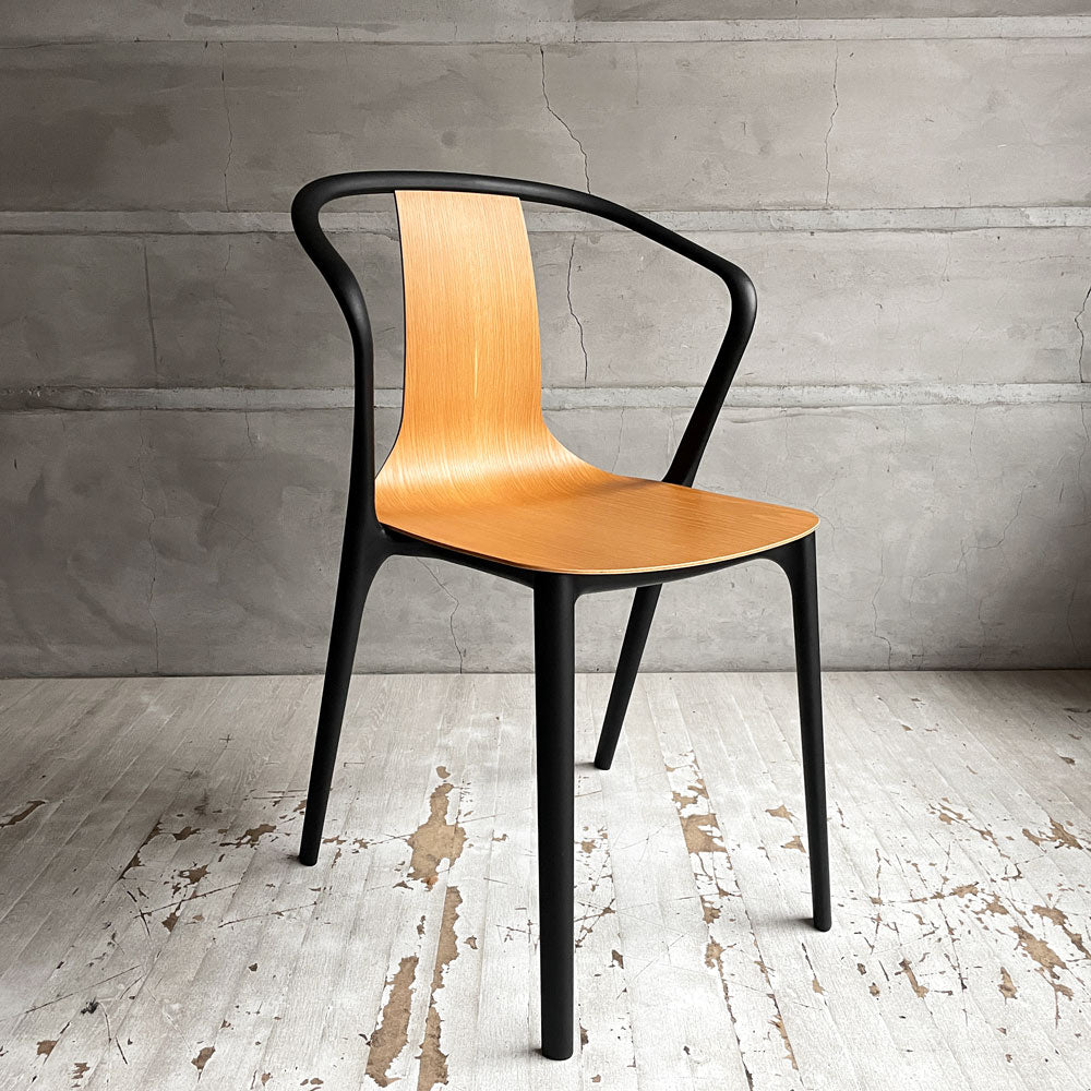 【学芸大学店】ヴィトラ Vitra ベルヴィル Belleville アームチェア ダイニングチェア スタッキングチェア ナチュラルオーク ロナン & エルワン・ブルレック 買取させていただきました。