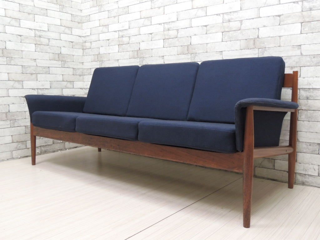 カド CADO Model168 Grand Danois 3人掛けソファ グレーテ・ヤルク ファブリック新品張替済み 北欧ビンテージ デンマーク   中古品 買い取りしました。