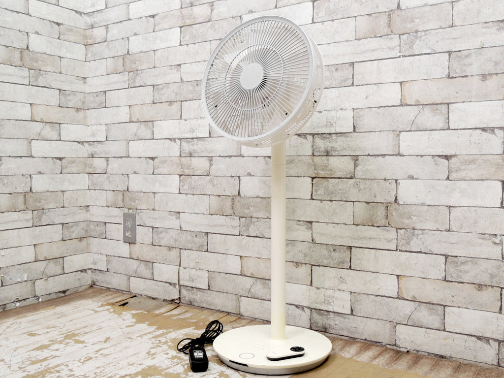 バルミューダ BALMUDA グリーンファン2 The GreenFan2 扇風機 ホワイト EGF-1100 リモコン付き 2012年製 中古品 買い取りしました。