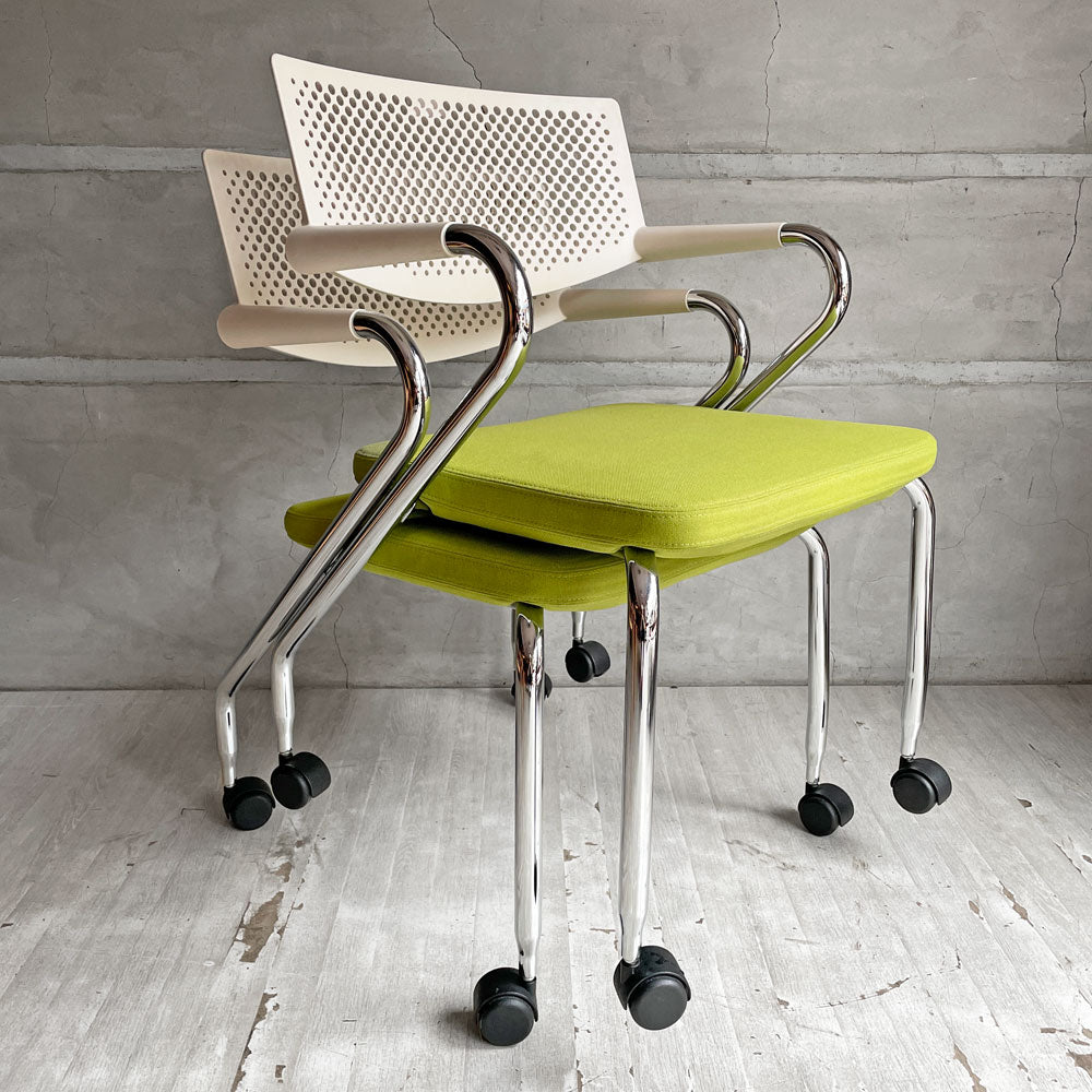 【学芸大学店】ヴィトラ vitra ビザロール Visaroll デスクチェア スタッキングチェア キャスター ファブリック アントニオ・チッテリオ 2脚SET♪ 買取させていただきました。