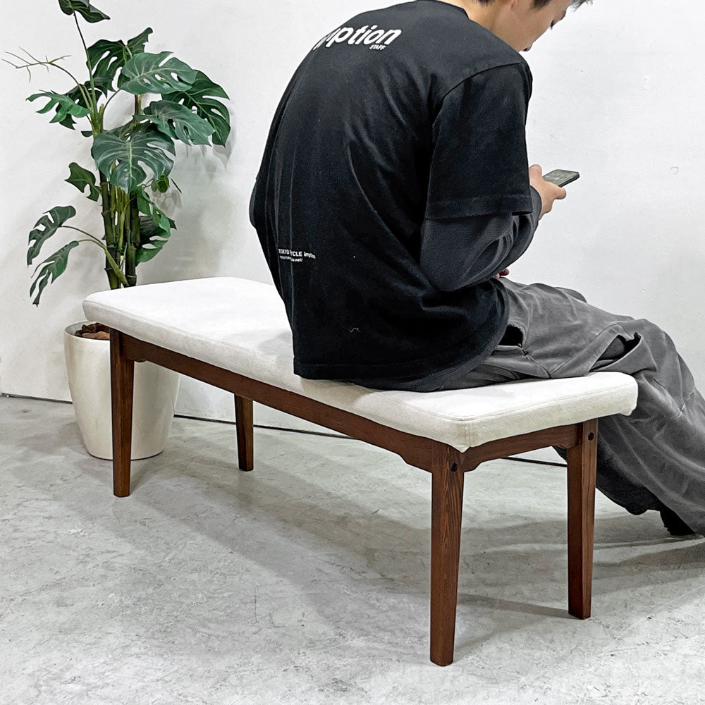 【祖師ヶ谷大蔵店】エーフラット a.flat ダイニングベンチ アッシュ材 ブラウン SH42cm 和モダン シンプルデザイン 廃番 買取させていただきました。