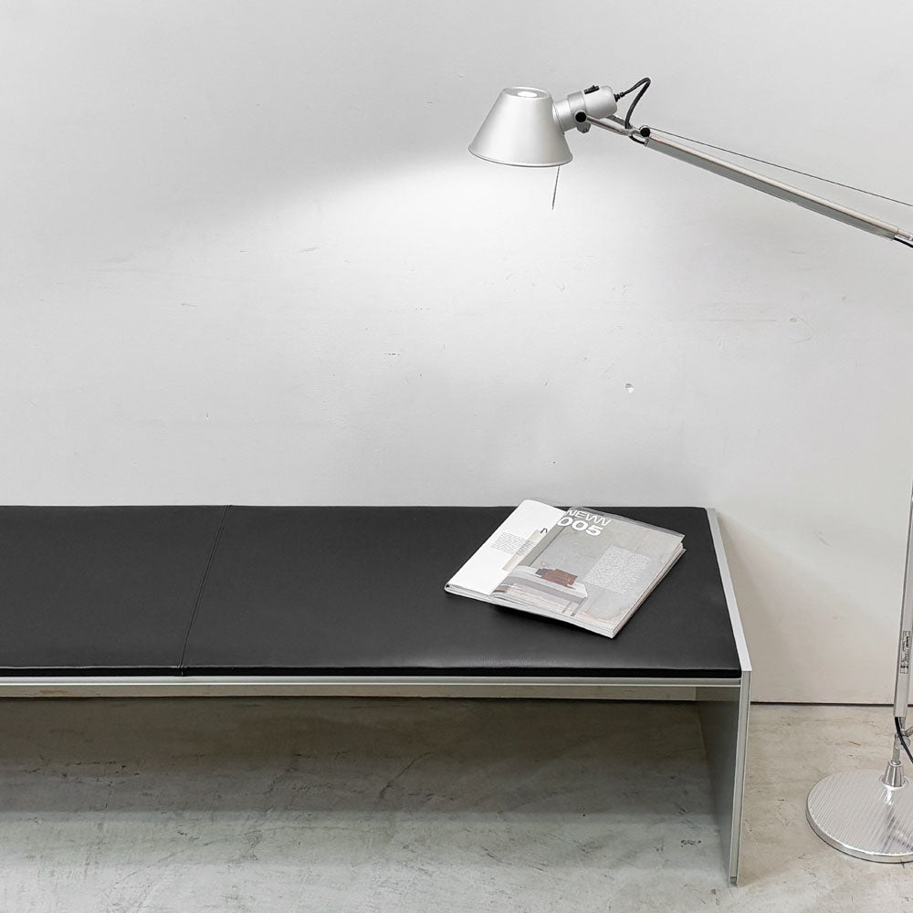 カッシーナ Cassina ixc. エアフレーム3014 AIR FLAME ベンチ 3人掛け FX革 本革 W168cm デヴィッド・チッパーフィールド ～風の境界線～