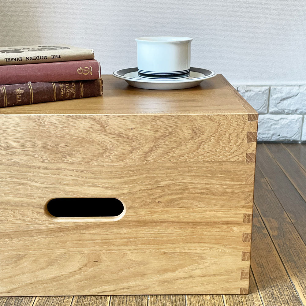 カッシーナ Cassina LC14 タブレ メゾン ドゥ ブラジル TABOURET MAISON DU BRESIL スツール サイドテーブル W33cm ル・コルビュジエ LE CORBUSIER イタリア～ ル・コルビュジエが描いた“小さな建築” ～