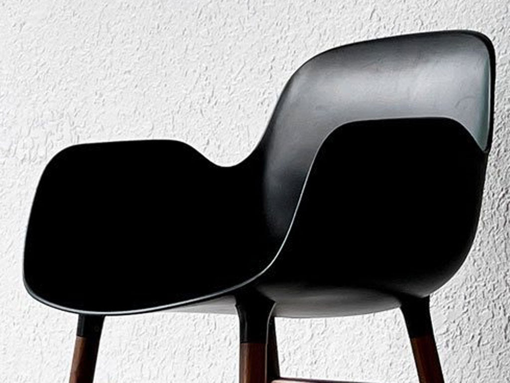 ノーマンコペンハーゲン normann COPENHAGEN フォーム Form アームチェア ブラック ウォールナット Simon Legald 北欧家具 デンマーク 定価90,100円 ～ 新世代のデンマークデザイン ～