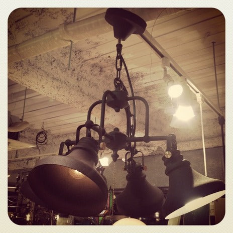 インテリアを照らすインダストリアルテイストの雰囲気のある灯★ADD Goody Grams rusty 4 cup light / Rusty Four Cap Light 4灯ペンダントランプ【買取＆販売＆レンタル】