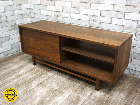 グリニッチ greenich AVボード ウォールナット無垢材 ～ 上質なリビングを演出をしてくれるアイテム【買取と販売とレンタルのお店】