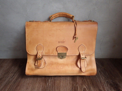 BREE ブリー社 Nature ヌメ皮 Briefcase ブリーフケース ～ 過ごした時間だけ増す味わい 【買取と販売とレンタルのお店】
