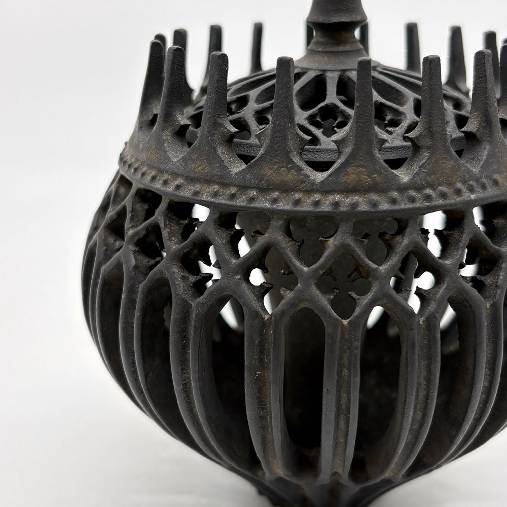 伊藤剛俊 鐵透々香炉 香箱 蓮透鉢 金彩蓮透皿 磁器 陶芸 現代作家 ～時の氷結～