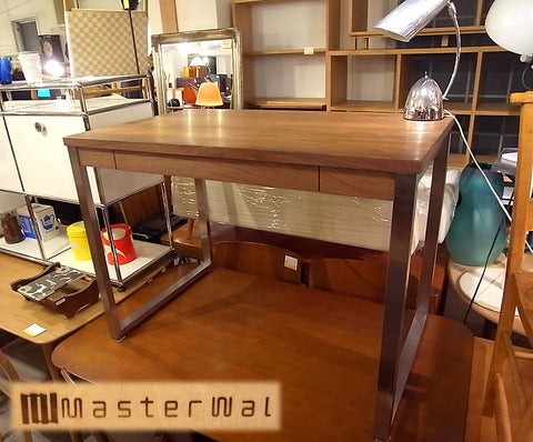 素材を知り尽くした人達が造った上質な家具～”マスターウォール”　ウォールナット無垢材 　　WINデスク【買取＆販売＆レンタル】