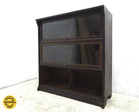 U.K ANTIQUE 3枚硝子 フラップ扉　ブックシェルフ　キャビネット～時代が染みこんだ、味わいのあるブックキャビネット。