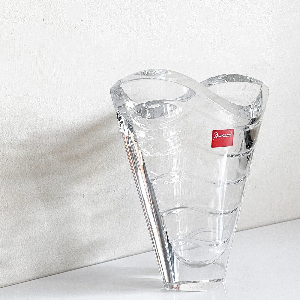 【自由が丘店】バカラ Baccarat ウェーブ Wave フラワーベース クリスタルガラス H22.5cm フランス 箱付き未使用品 買取させていただきました。