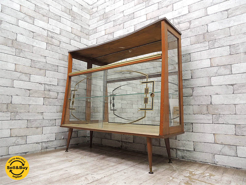 UKビンテージ 50’s ガラスキャビネット カクテルキャビネット ディスプレイケース チーク材 ミラー ～ 英国らしいレトロモダンなガラス装飾に惹かれる【 買取と販売とレンタルのお店 】