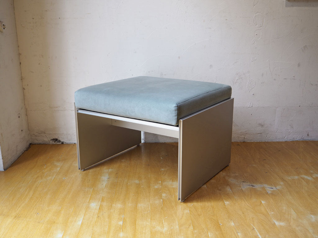 カッシーナ・イクスシー Cassina ixc. エアフレーム 3001 AIR FRAME 3001 スツール ファブリック アルマイト仕上げ 1P デヴィッド・チッパーフィールド 中古品 買い取りしました。