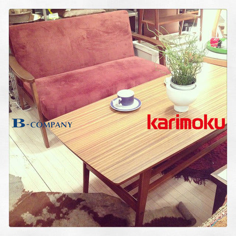 新しいリビングに良質なソファ＆テーブルはいかがですか？新入荷アイテム２点　カリモク60　リビングテーブルL＆B-COMPANY ファブリック2P ソファ★【買取＆販売＆レンタル】