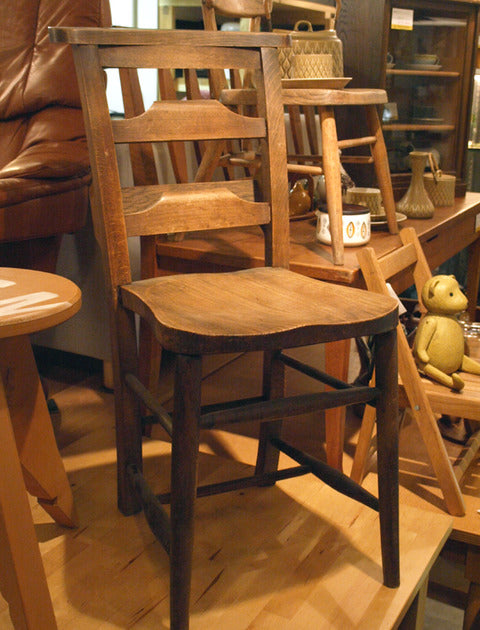ナチュラルスタイルやシャビーシックスタイルのインテリアにぴったり！～UKアンティーク　エルム材　チャーチチェア　6脚入荷！【買取＆販売＆レンタル】
