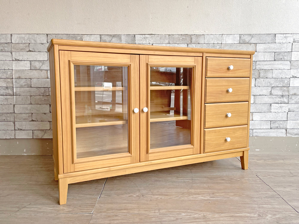 モモナチュラル MOMO Natural モア MORE サイドボード キャビネット パイン材 W120cm ガラス扉収納 抽斗4杯 廃番 中古品 買い取りしました。