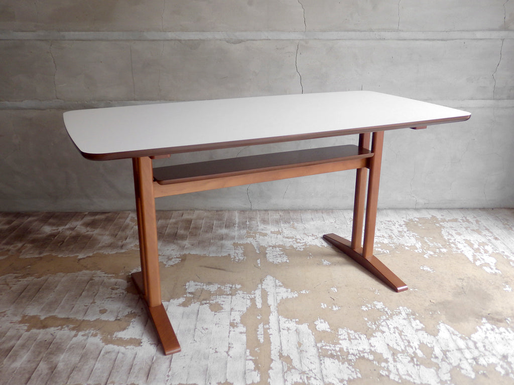カリモク60+ karimoku カフェテーブル1200 ホワイト メラミン天板 棚板付き ミッドセンチュリーモダン 中古品 買い取りしました。