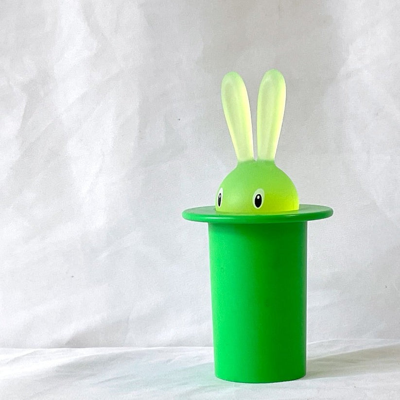 アレッシィ ALESSI マジックバニー Magic Bunny プラスチック 楊枝入れ Toothpick Holder ステーファノ・ジョヴァンノーニ 買取させていただきました。