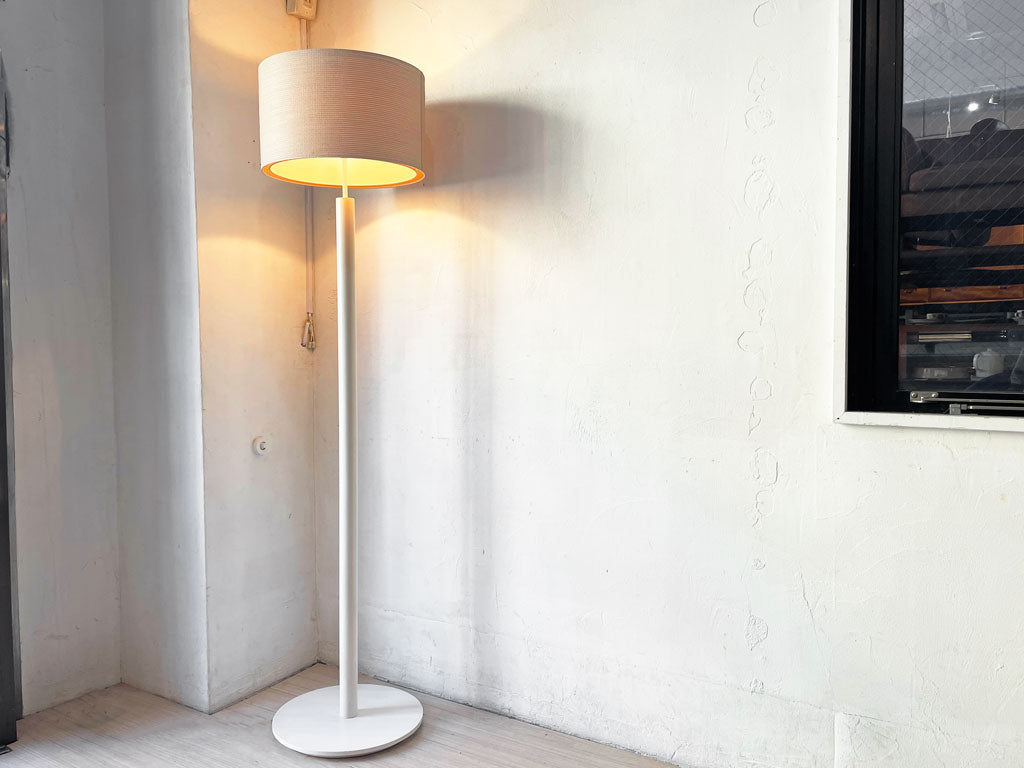 カッシーナイクスシー Cassina ixc. リガート RIGATO フロアランプ フロアスタンド ホワイト H163cm フットスイッチ付 2011年製 廃番 中古品 買い取りしました。