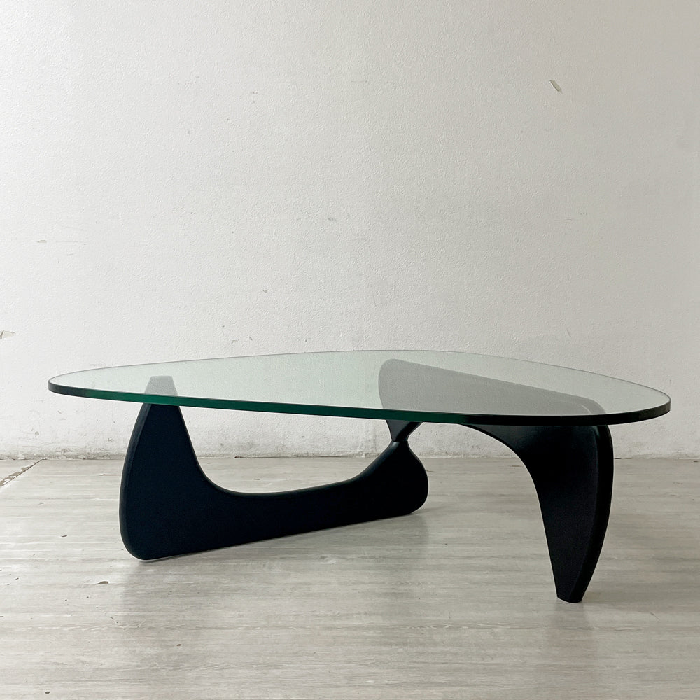 【祖師ヶ谷大蔵店】イサムノグチ Isamu Noguchi コーヒーテーブル Coffee Table ガラス天板厚20mm リプロダクト品 デザイナーズ家具 名作 買取させていただきました。