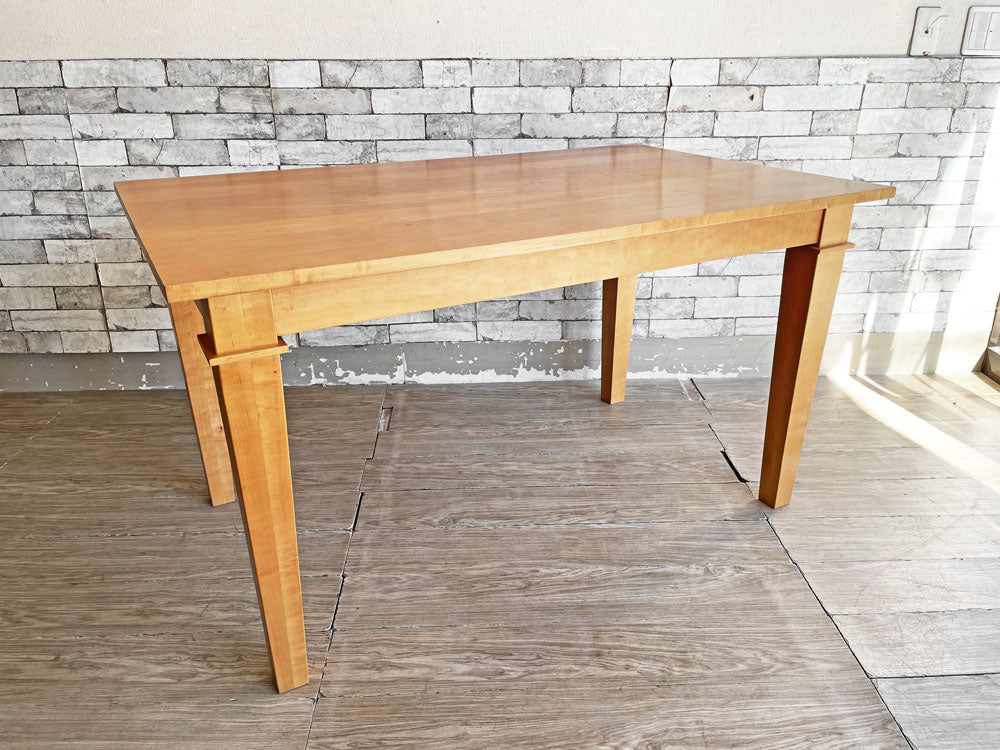 ナチュラルモダン メープル材 無垢集成材 ダイニングテーブル W130cm タイムレスコンフォート TIMELESS COMFORT 取扱い 中古品 買い取りしました。